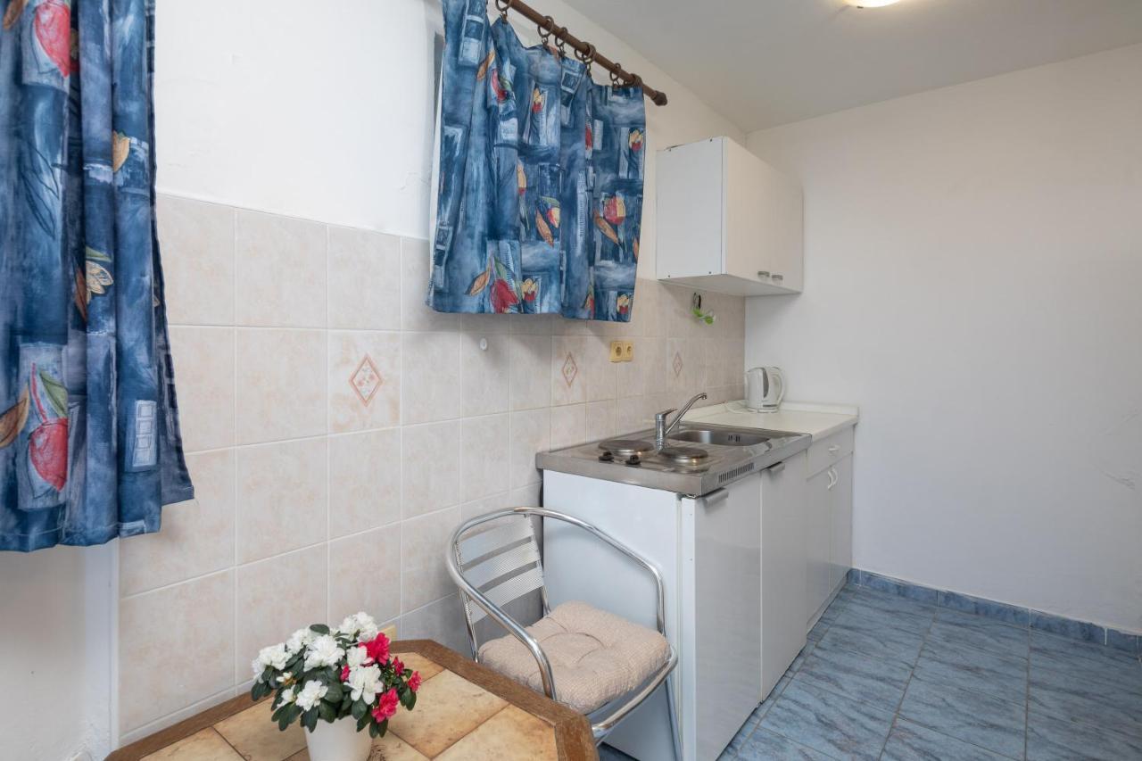 Beach Apartments "Bili Cvitak" Duće Extérieur photo