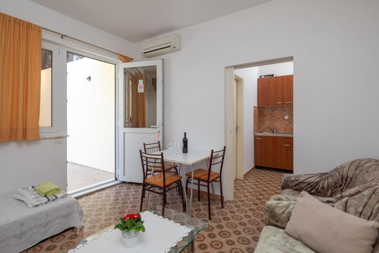 Beach Apartments "Bili Cvitak" Duće Extérieur photo